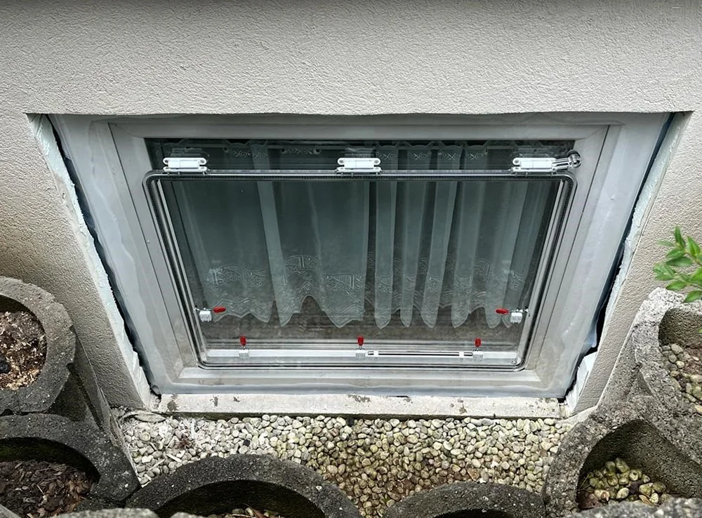 AquaLOCK window flood protector